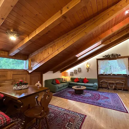 Mansarda A Cortina Apartment